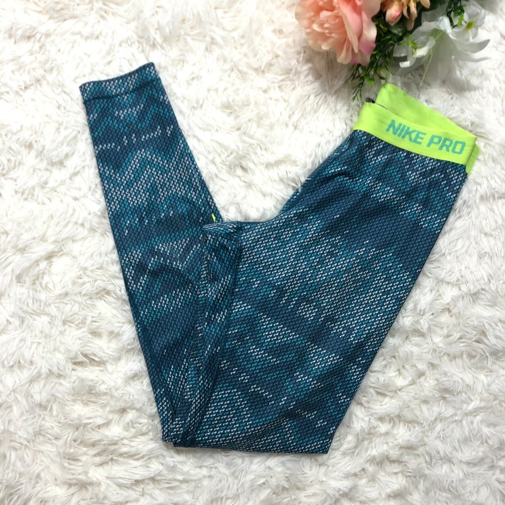 NIKE PRO DRI FIT LEGGING SIZE M